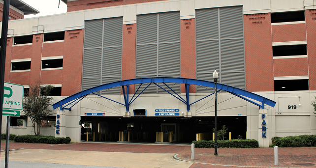 RiverCenter parking garage entrance